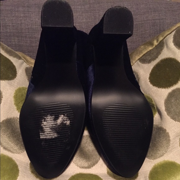 ❤️Host Pick!! Steve Madden Edit navy velvet bootie - Picture 5 of 7